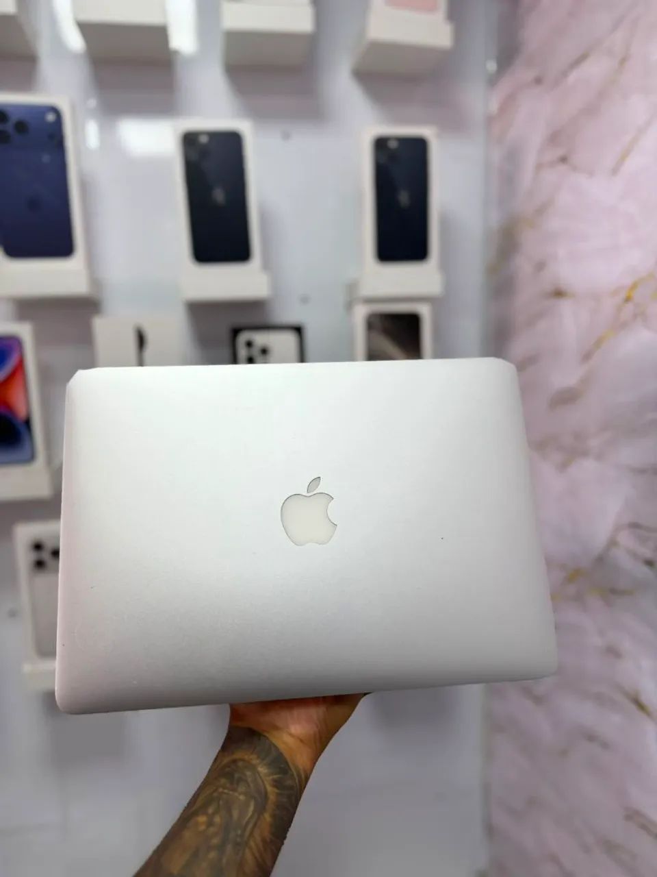 MACBOOK AIR 2017<br>R$ 1.999 - Foto 2