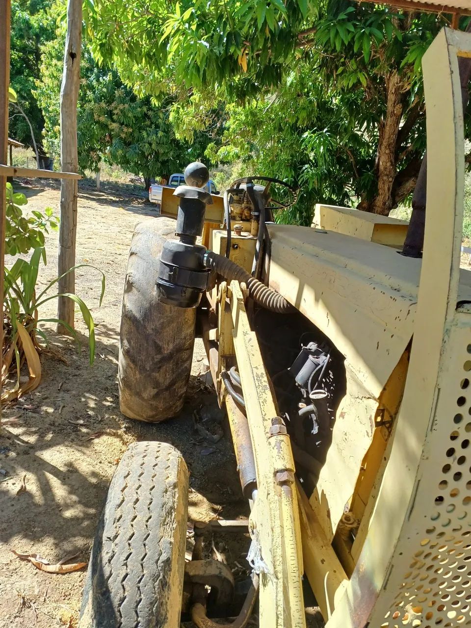 Trator CBT 2105 COM LÂMINA  - Foto 5