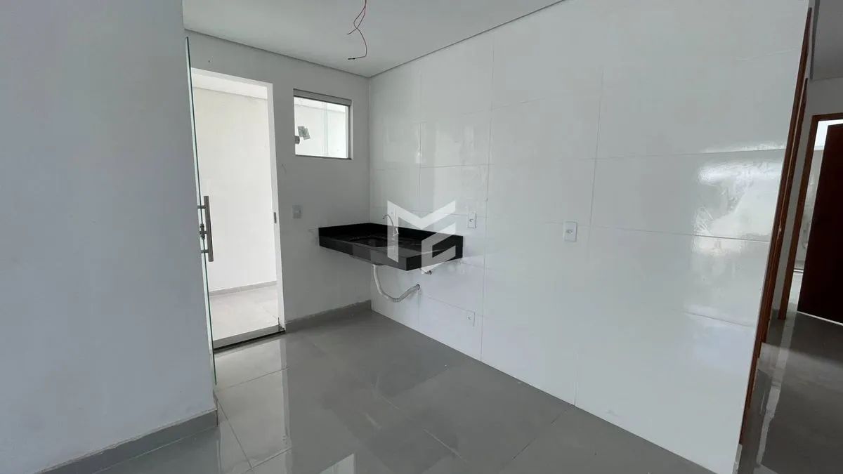 Excelente Casa no Tiradentes com 2 Quartos - Foto 4