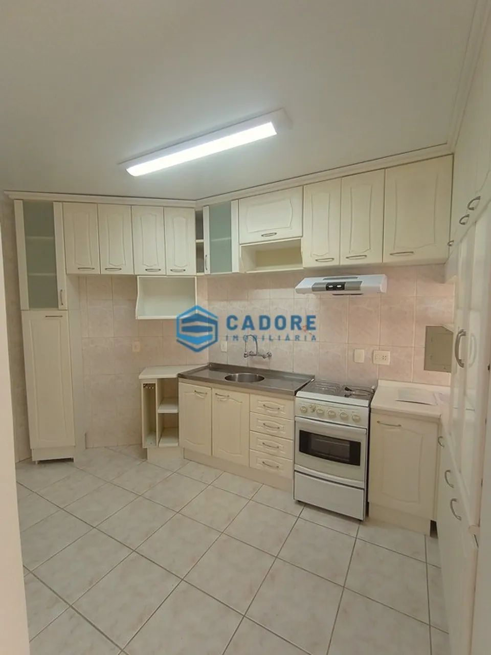 APARTAMENTO COM DOIS DORMITÓRIOS NO PIO X - Foto 4