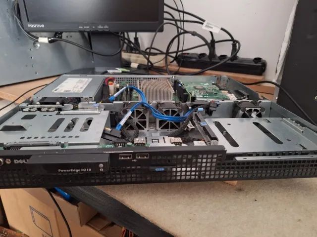 Servidor Dell PowerEdge R210 - Xeon X3430  - Foto 5