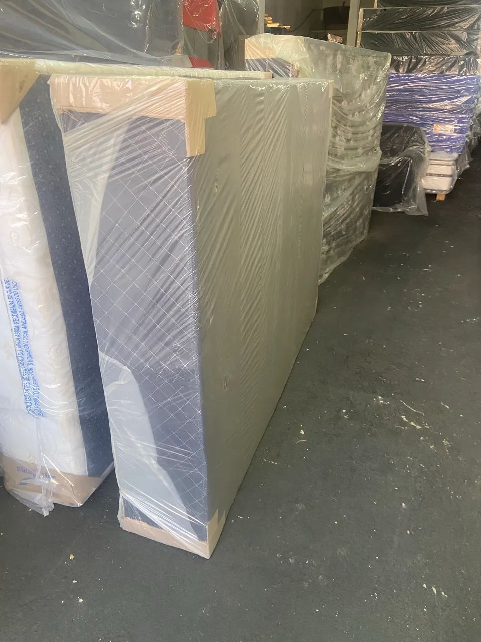 Mega ação base box casal apenas 299,99 frete grátis  - Foto 3