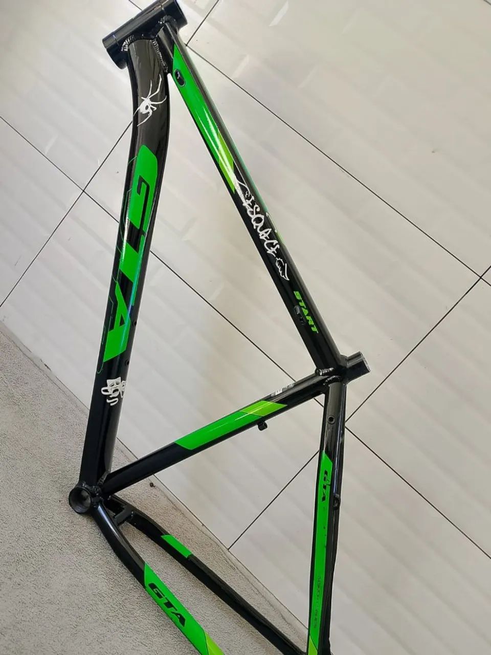 Quadro de bicicleta GTA  - Foto 3