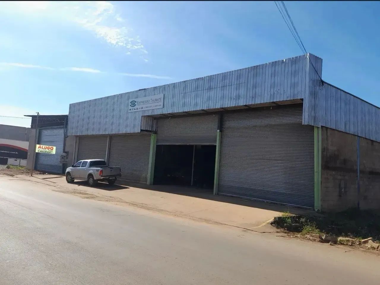 ALUGA-SE  GALPÃO COMERCIAL com 720m2 | PARQUE ALVORADA I