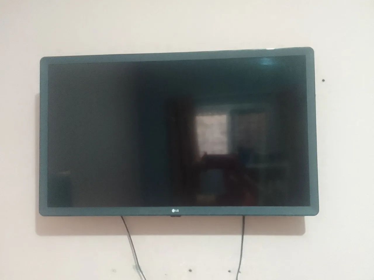 Vendo Smart TV LG 32 polegadas - Foto 2