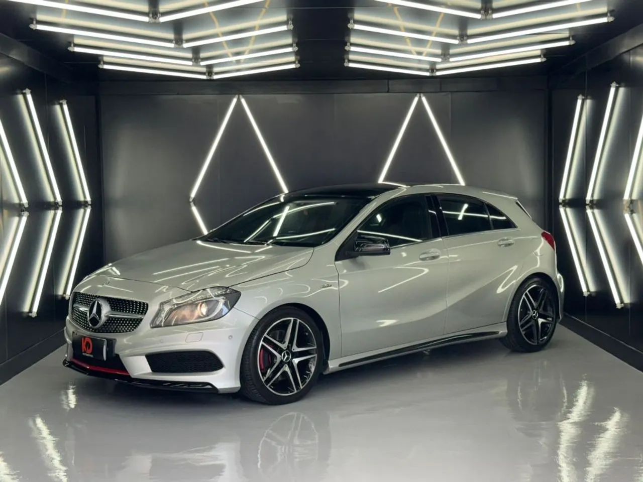 Mercedes-Benz A 250 2.0 2015