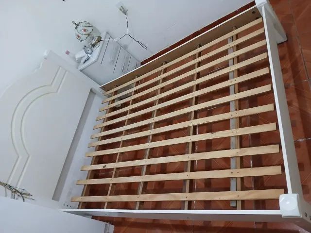 Cama de casal + colchão 
