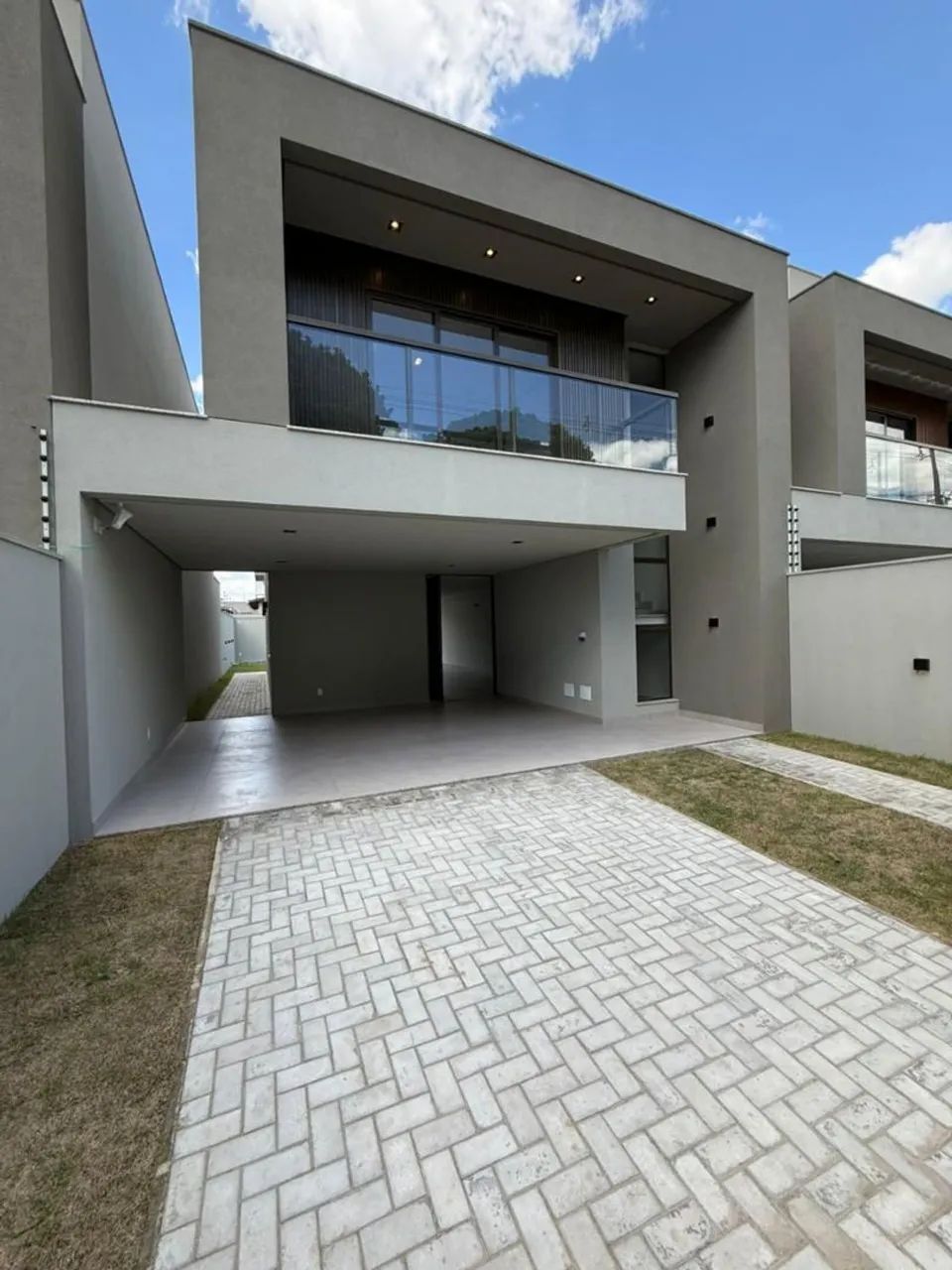 Vendo duplex 4 suites e closet com piscina no sim