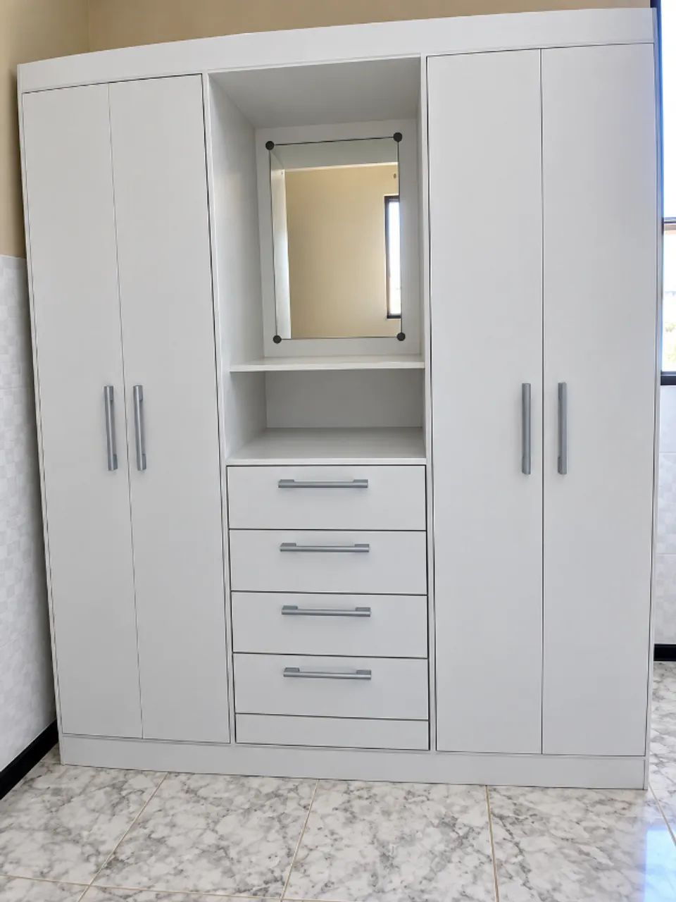 GUARDA ROUPAS E CAMA INFANTIL