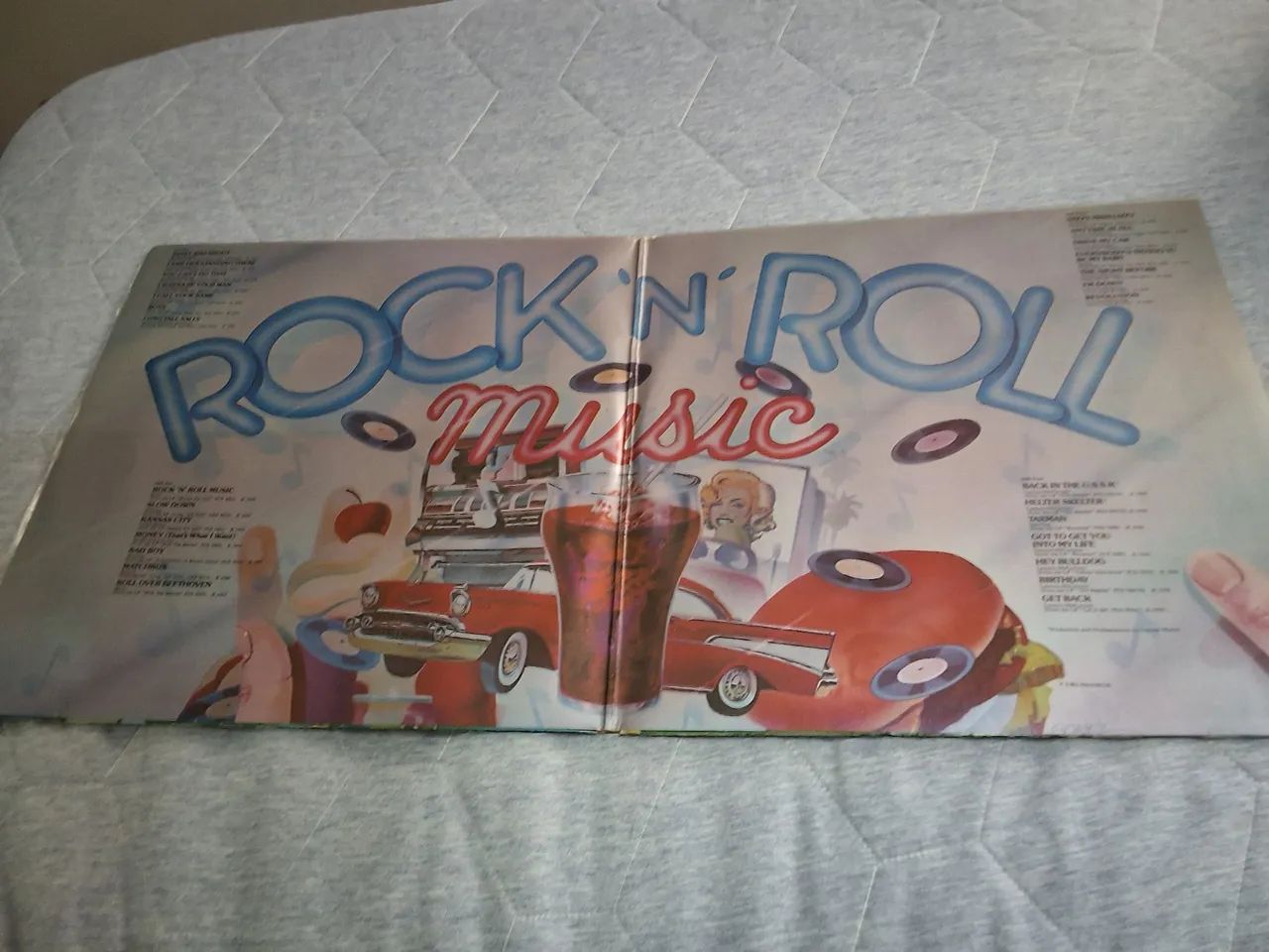 LP THE BEATLES 1976 DUPLO ROCK'N'ROLL - Foto 3
