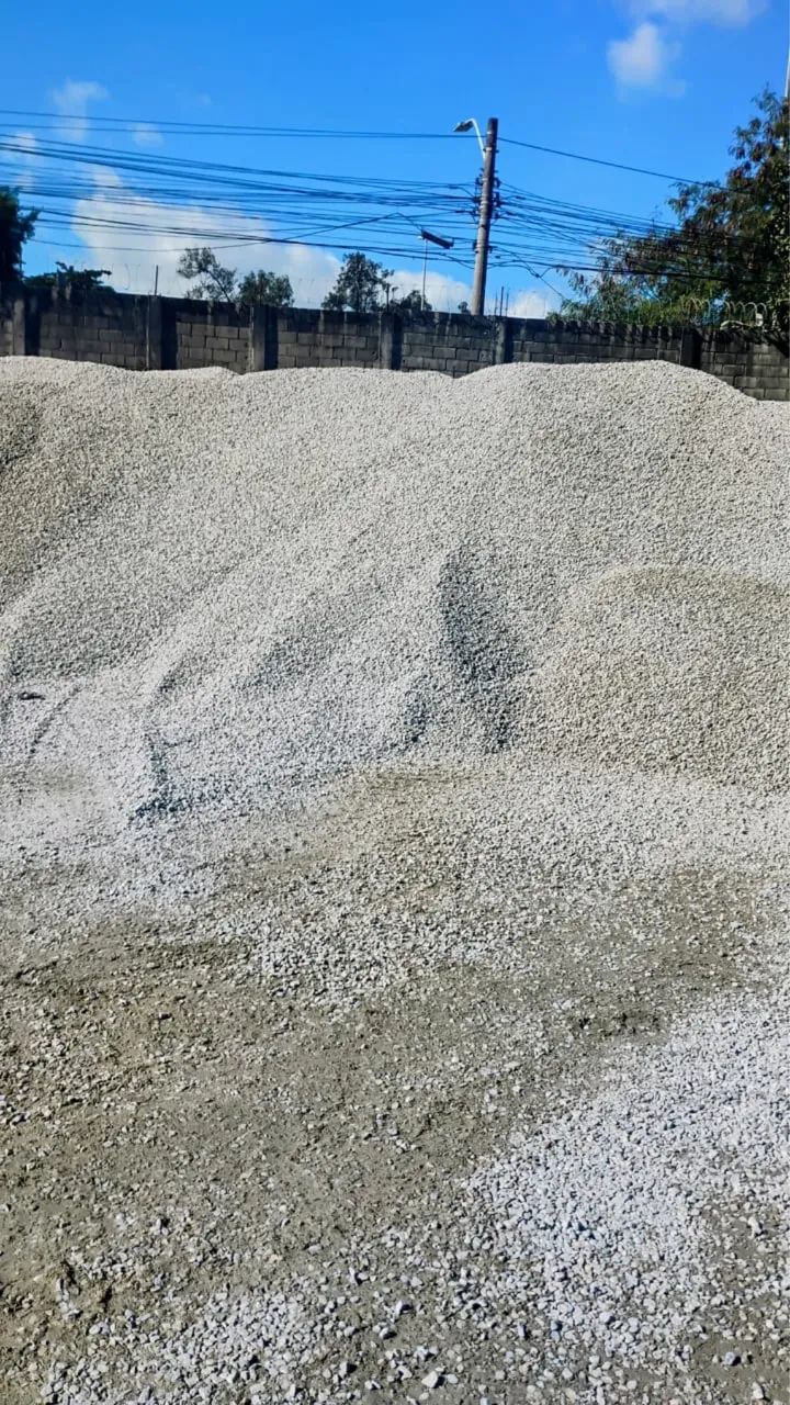 Areia lavada pedra barro pó de pedra bica corrida  - Foto 6