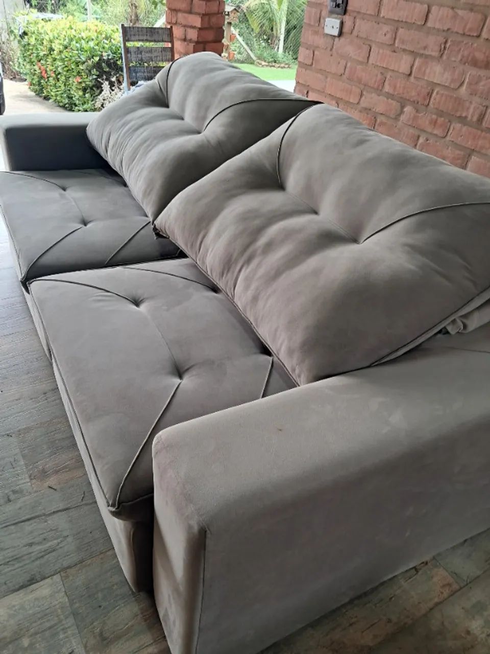 Sofa retratil 4 lugares móveis casa verde pouco usado - Foto 2