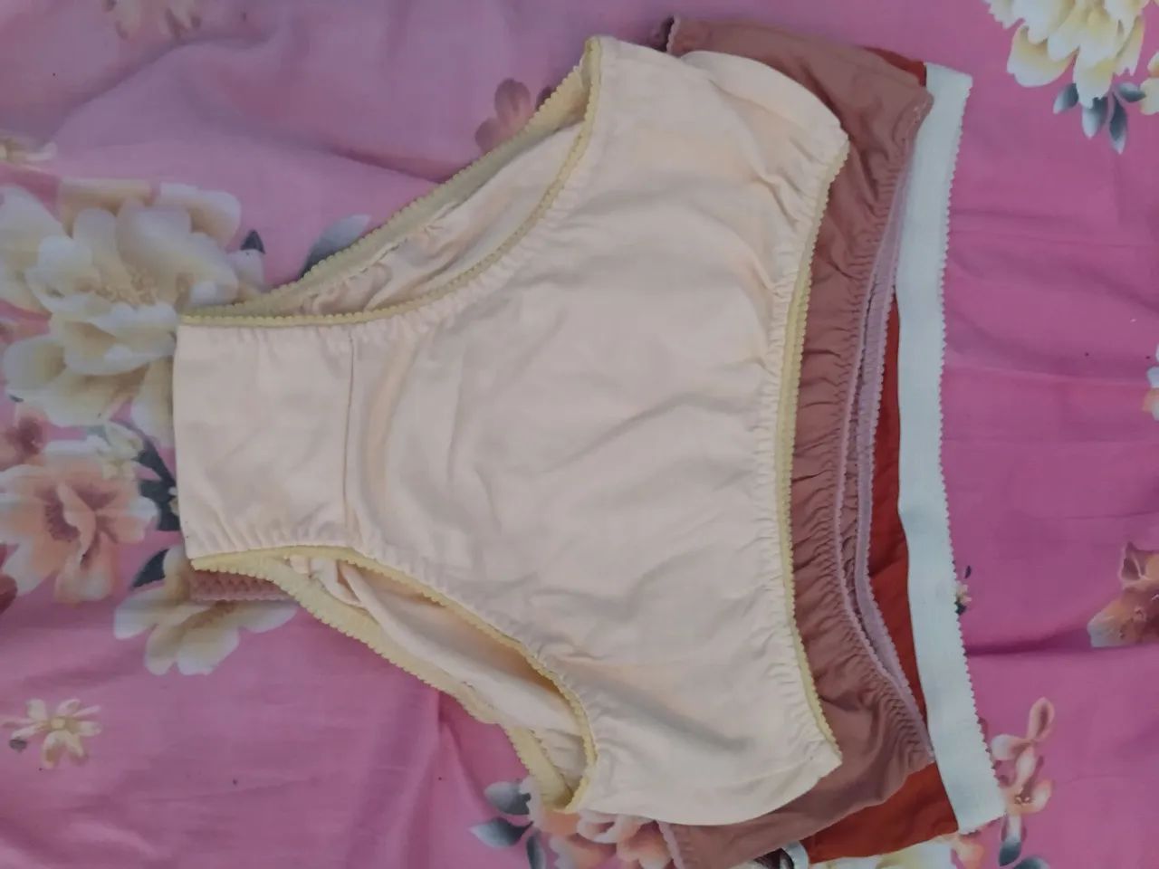 Roupas e semi joias - Foto 5