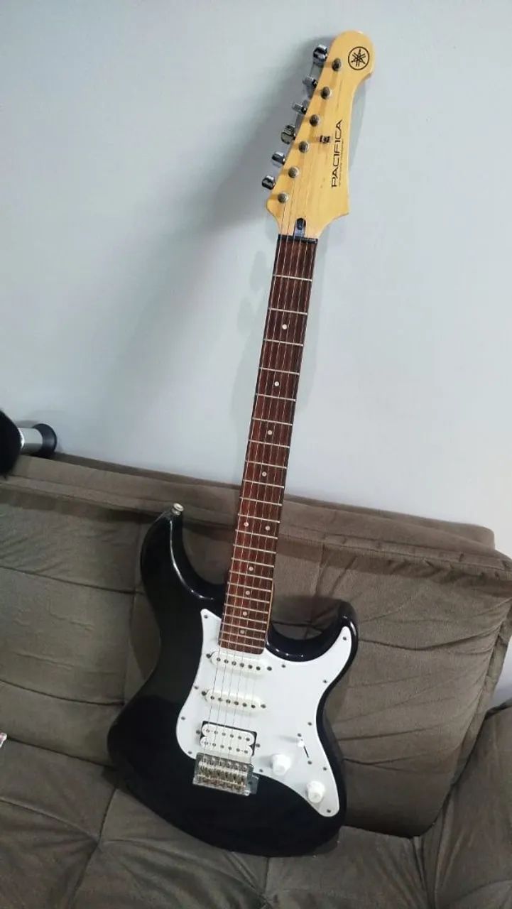 Guitarra Yamaha Pacífica  - Foto 2