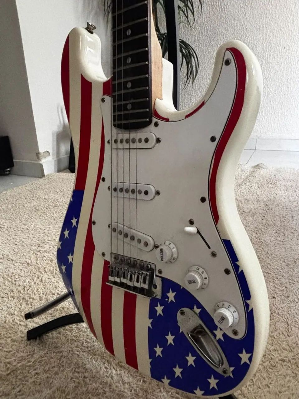 Guitarra Eagle semi nova  - Foto 3