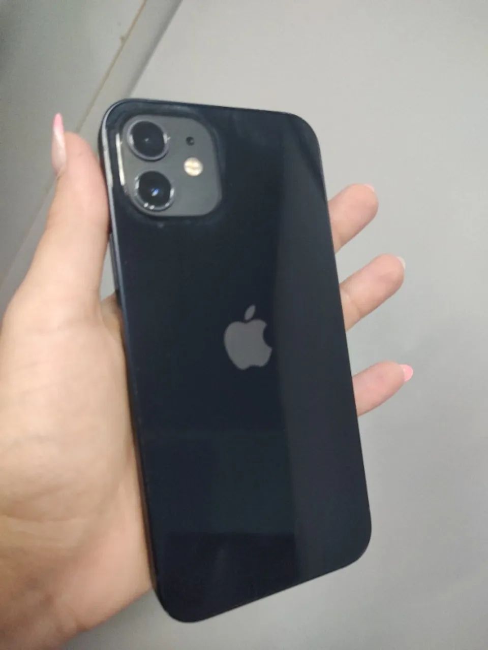 iPhone 12 64GB preto 