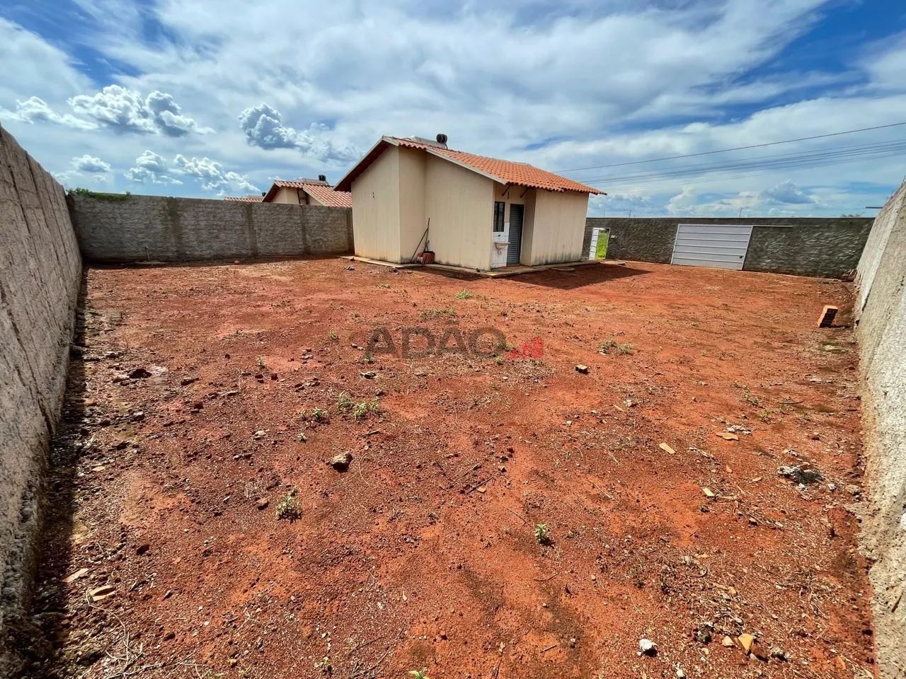 Casa c/ Lote Grande - Guapó - Foto 2