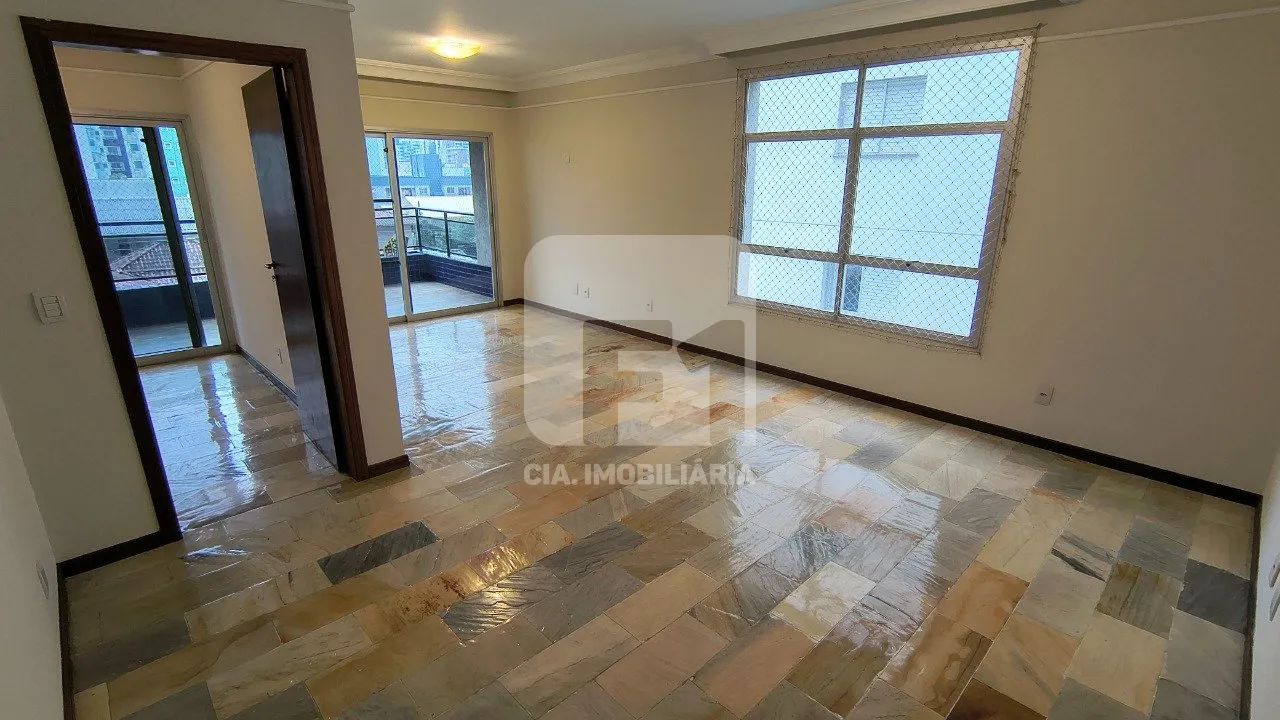 Apartamento de 3 dormitórios à venda no Itacorubi