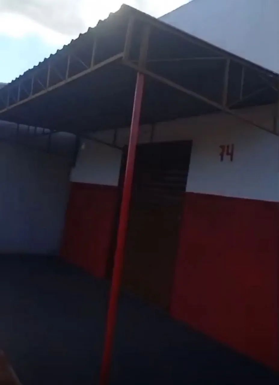 Vende - se casa com salão comercial  - Foto 5