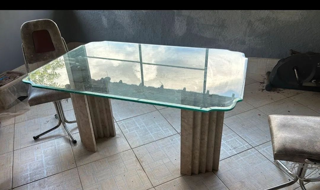 Estante de pedra