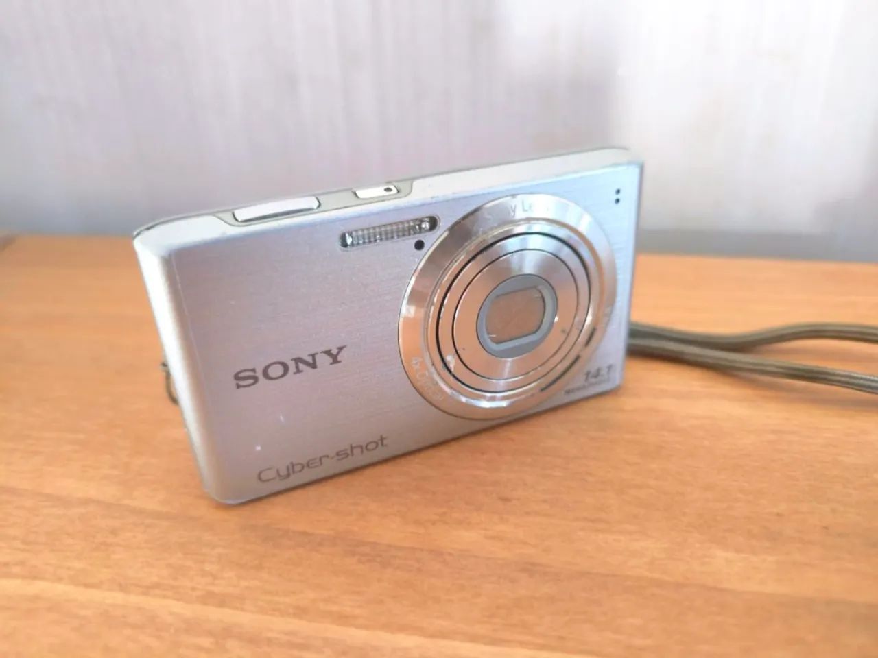 Câmera Sony Cybershot 14.1MP w610 - (Em perfeito estado) - Foto 2