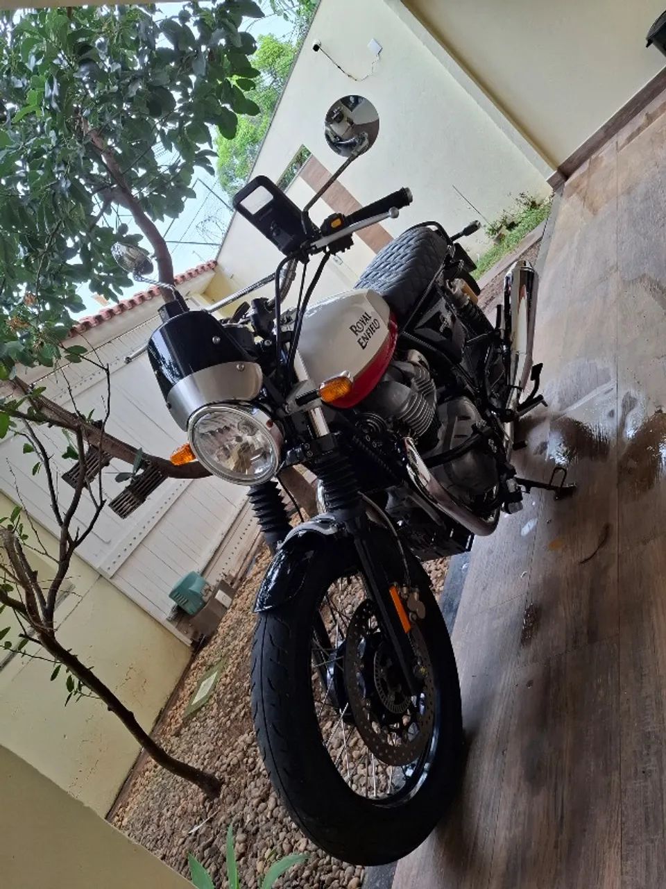 ROYAL ENFIELD INTERCEPTOR 650 - Foto 3