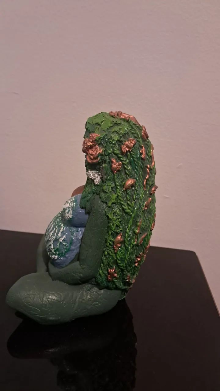 Estátua Gaia - Foto 2
