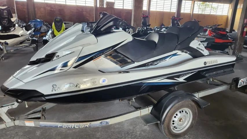 JET SKI YAMAHA FX CRUISER SVHO 1.8 ANO 2015. Valor  80.000mil