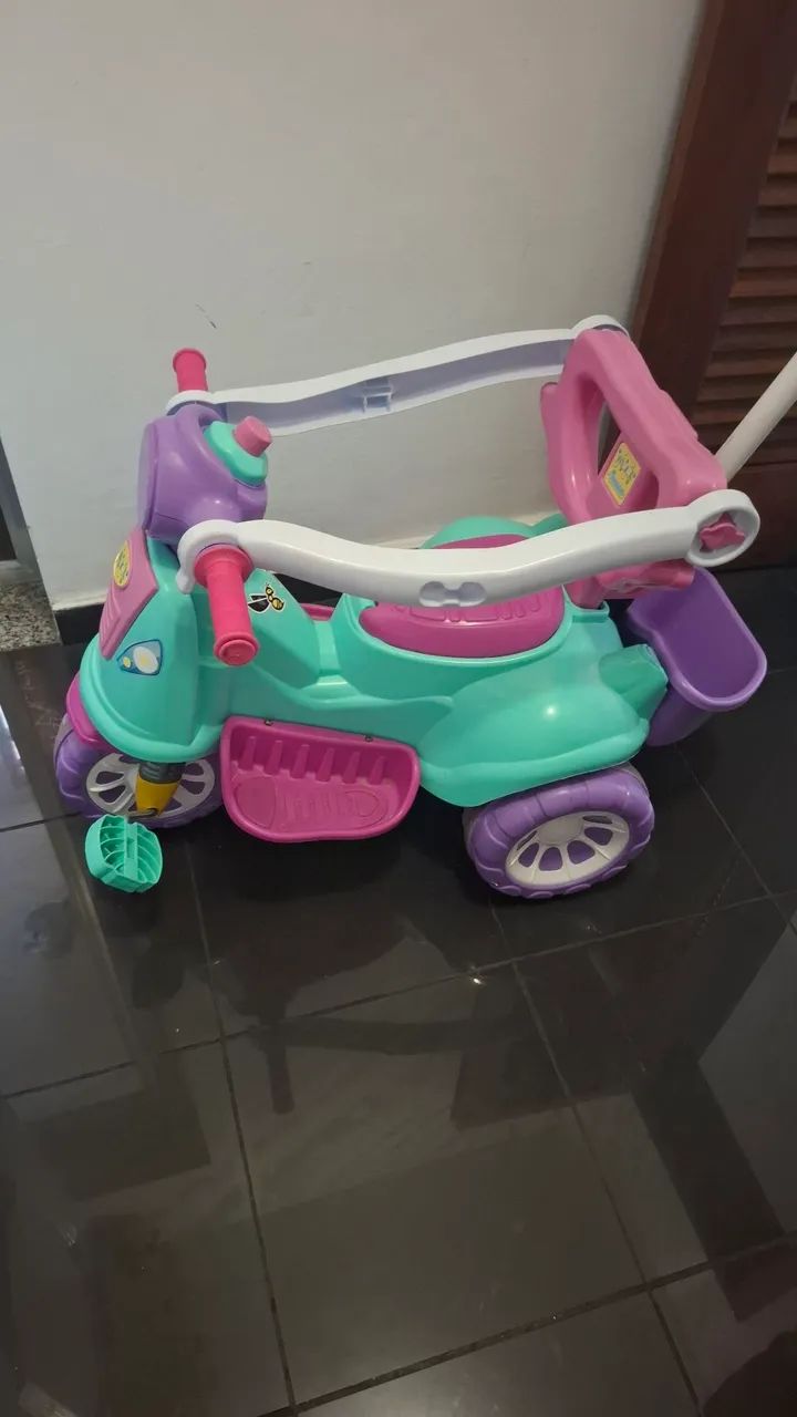 Triciclo infantil 