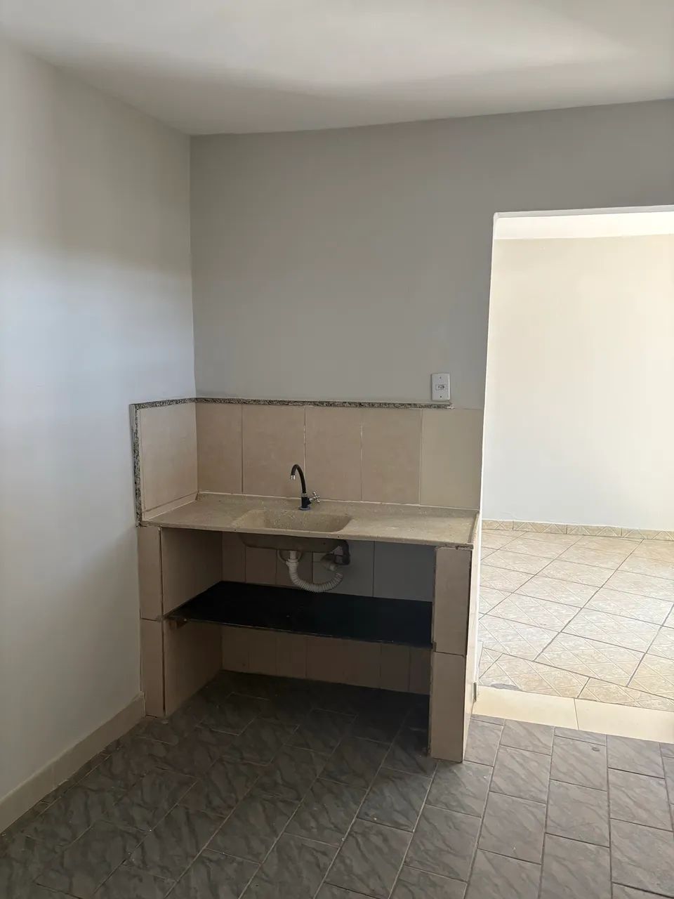 ALUGA-SE CASA - MARACANÃ  - Foto 3