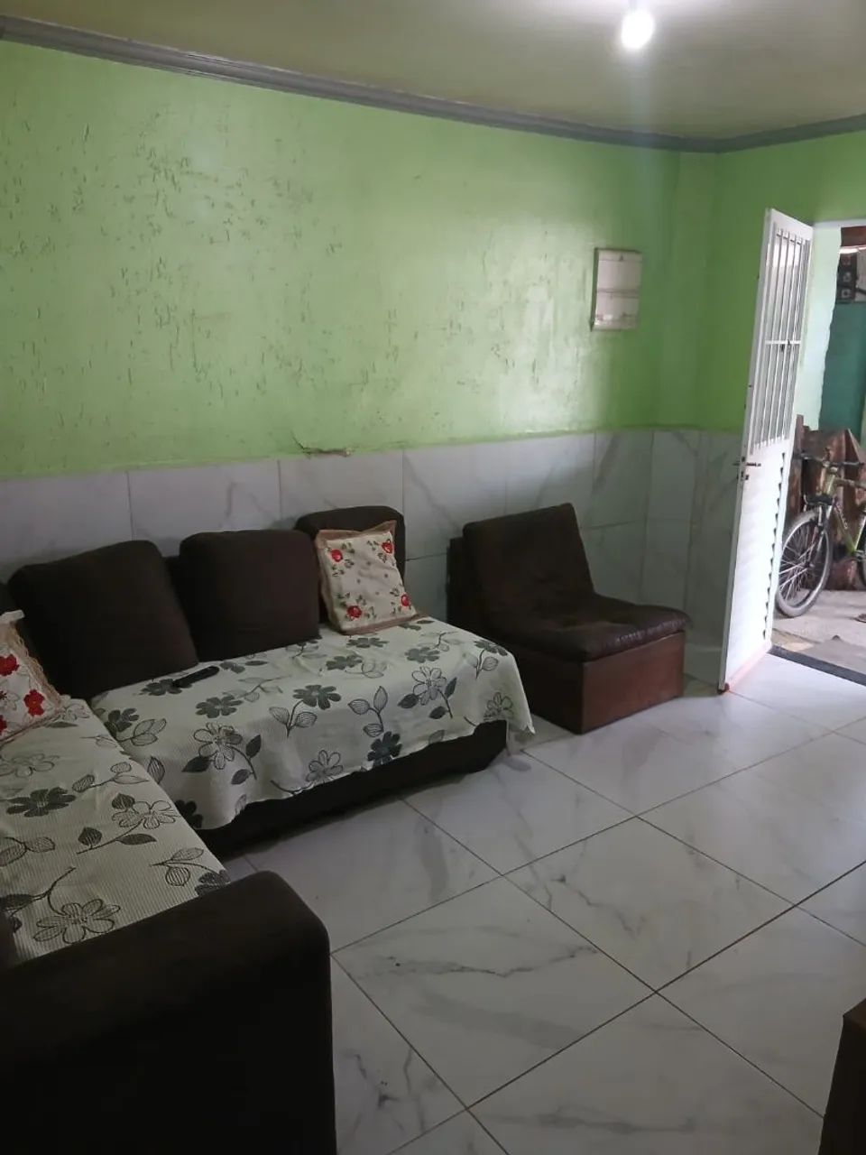 Casa Ampla com Suíte e Garagem Espaçosa no 31 de Março! - Foto 3