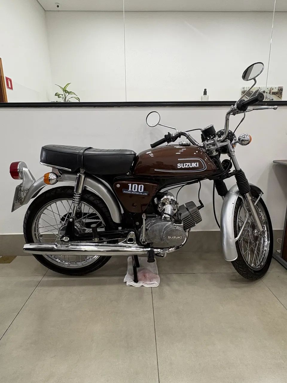 Suzuki 100 - Foto 3