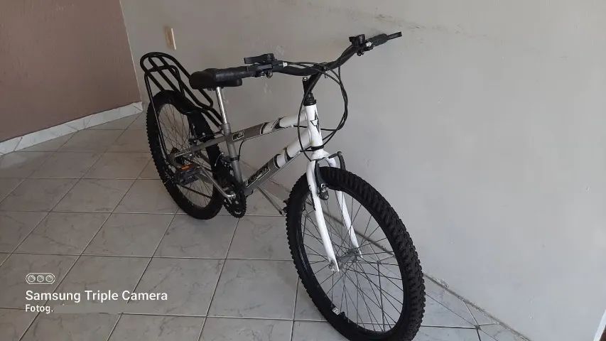Vendo Bicicleta seminova,18 marchas, aro 24 - Foto 3