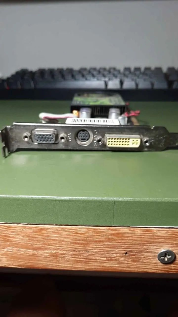 Placa de Vídeo Nvidia 9400GT - Foto 2