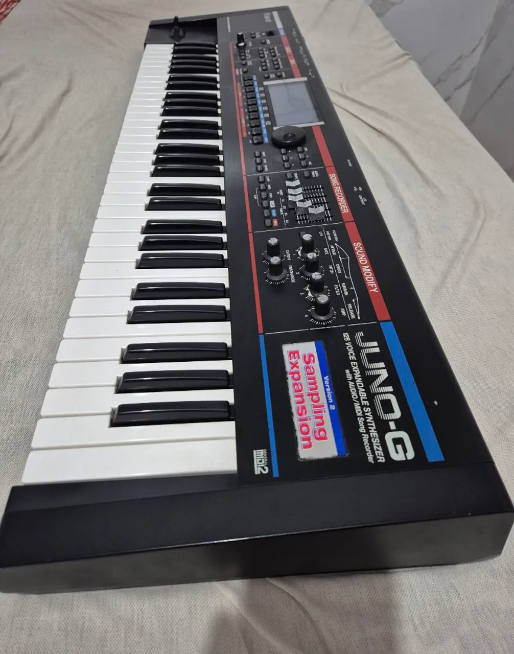 teclado roland juno g