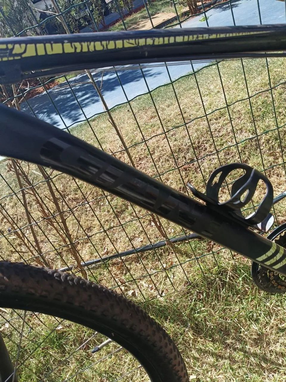 Bicicleta Giant aro 29 - Foto 2