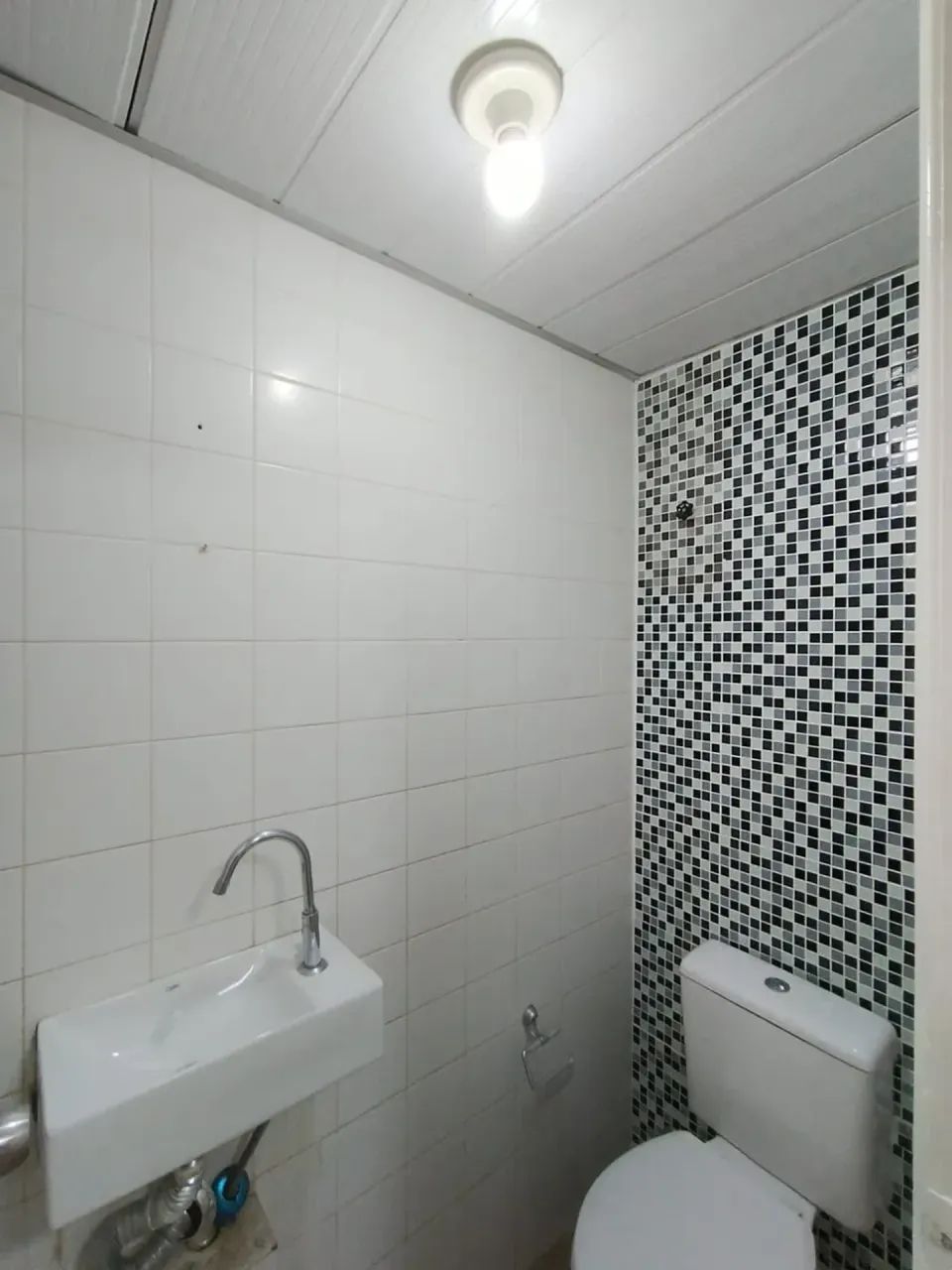 Sala 406 do Ed. Empresarial Costa Azul, Stiep - Foto 4