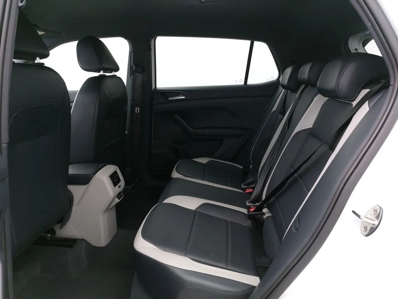 Jeep Renegade Long. T270 1.3 TB 4x2 Flex Aut., foto 17 de 18