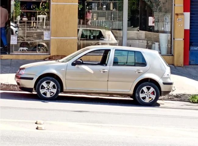 Volkswagen Golf 1.6 MI/ 1.6 MI Gener./black & Silver 2002