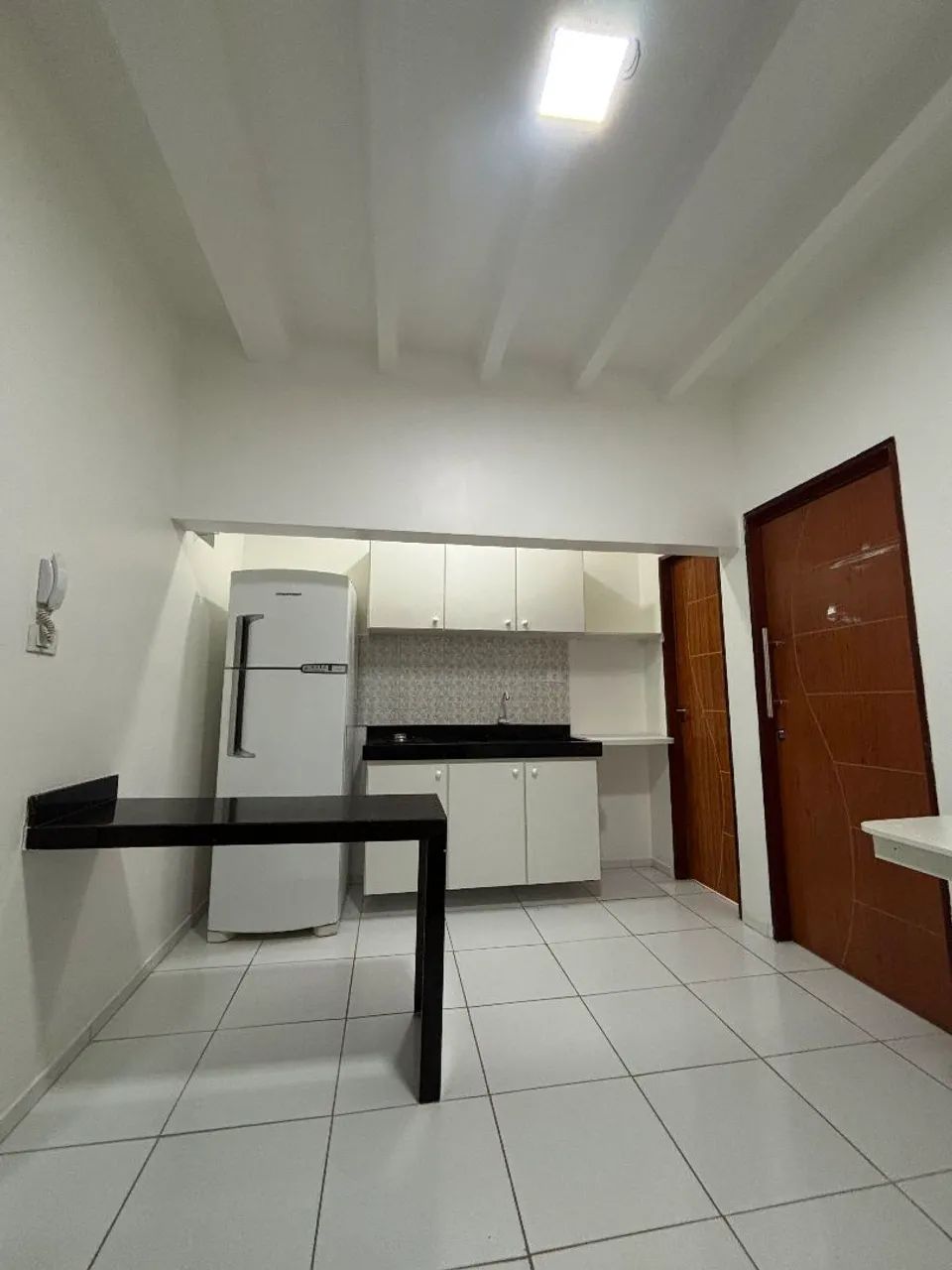 Apartamento kitnet com mobília - Foto 2