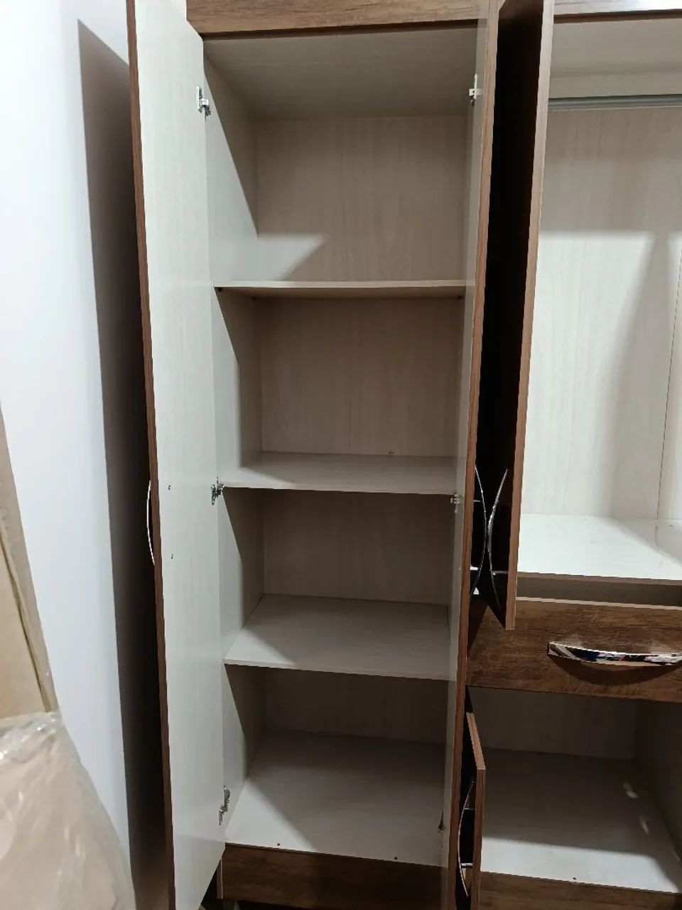 Guarda roupa 6 portas - Foto 4