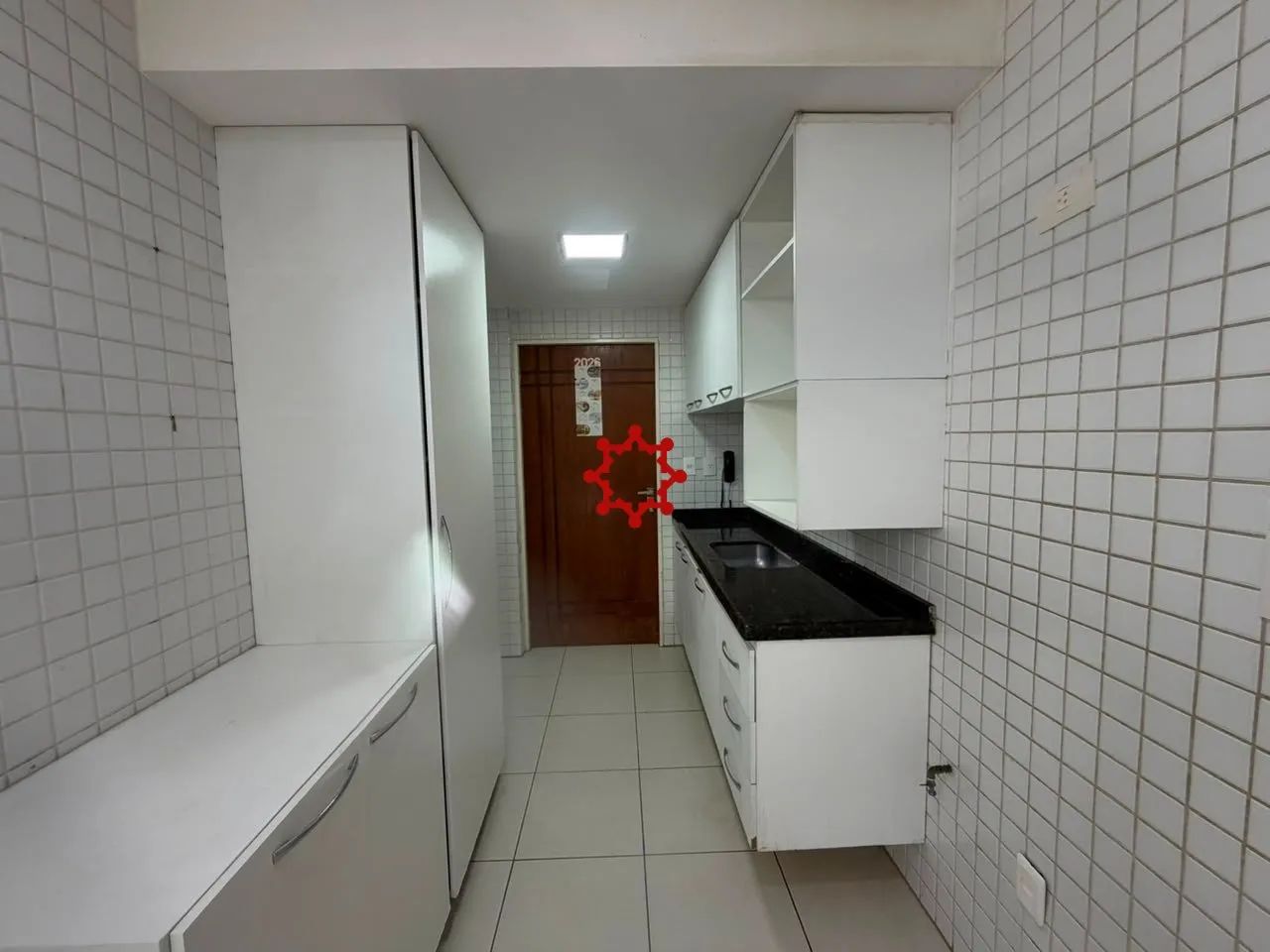 Apartamento no Edifício Clarissa com 110 m2 e 3 quartos, sendo 1 suíte para alugar com R$  - Foto 5