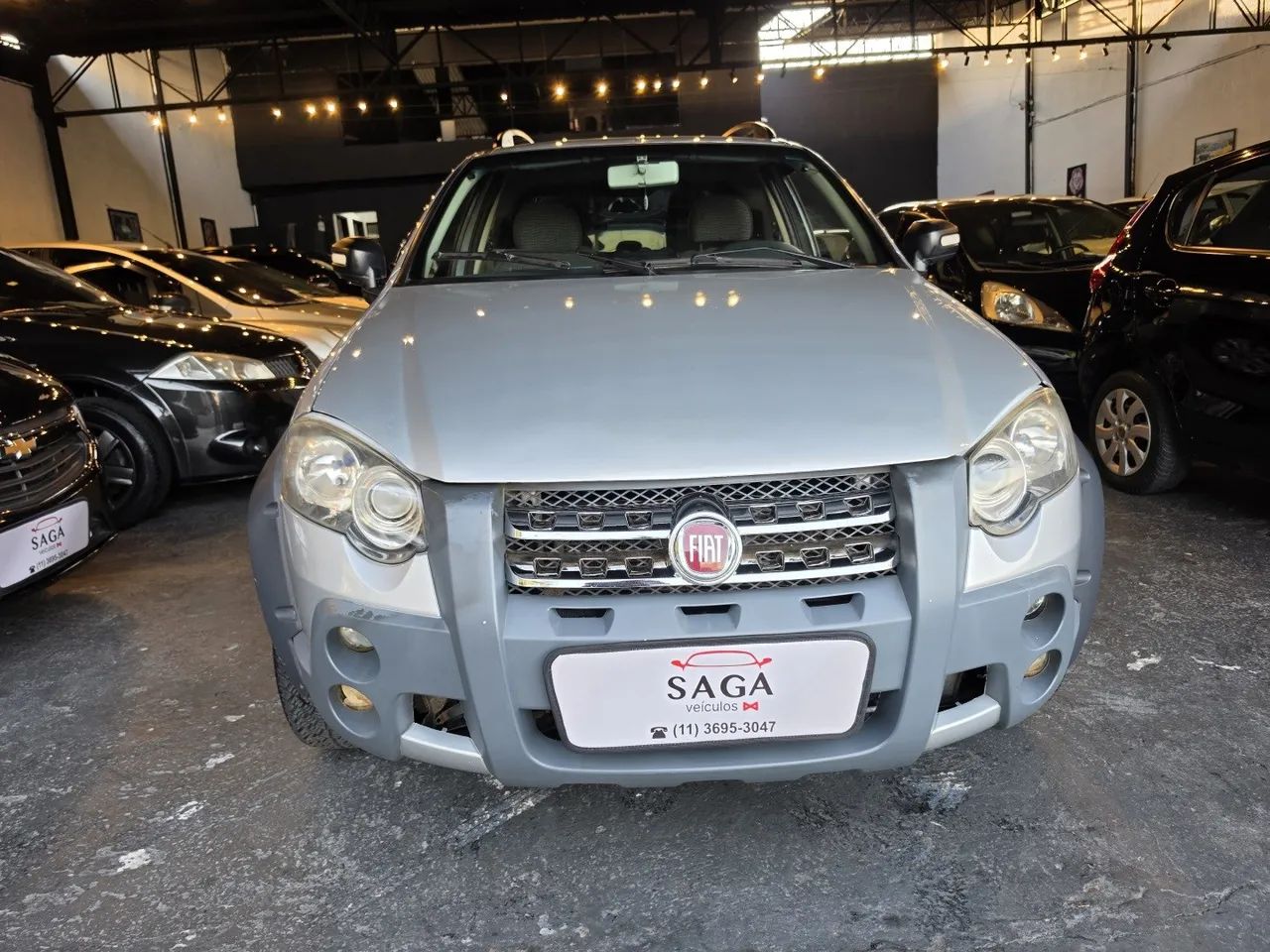 Fiat Strada Adv. Ext. 1.8 Locker Dual.flex CE 2011 - Foto 2