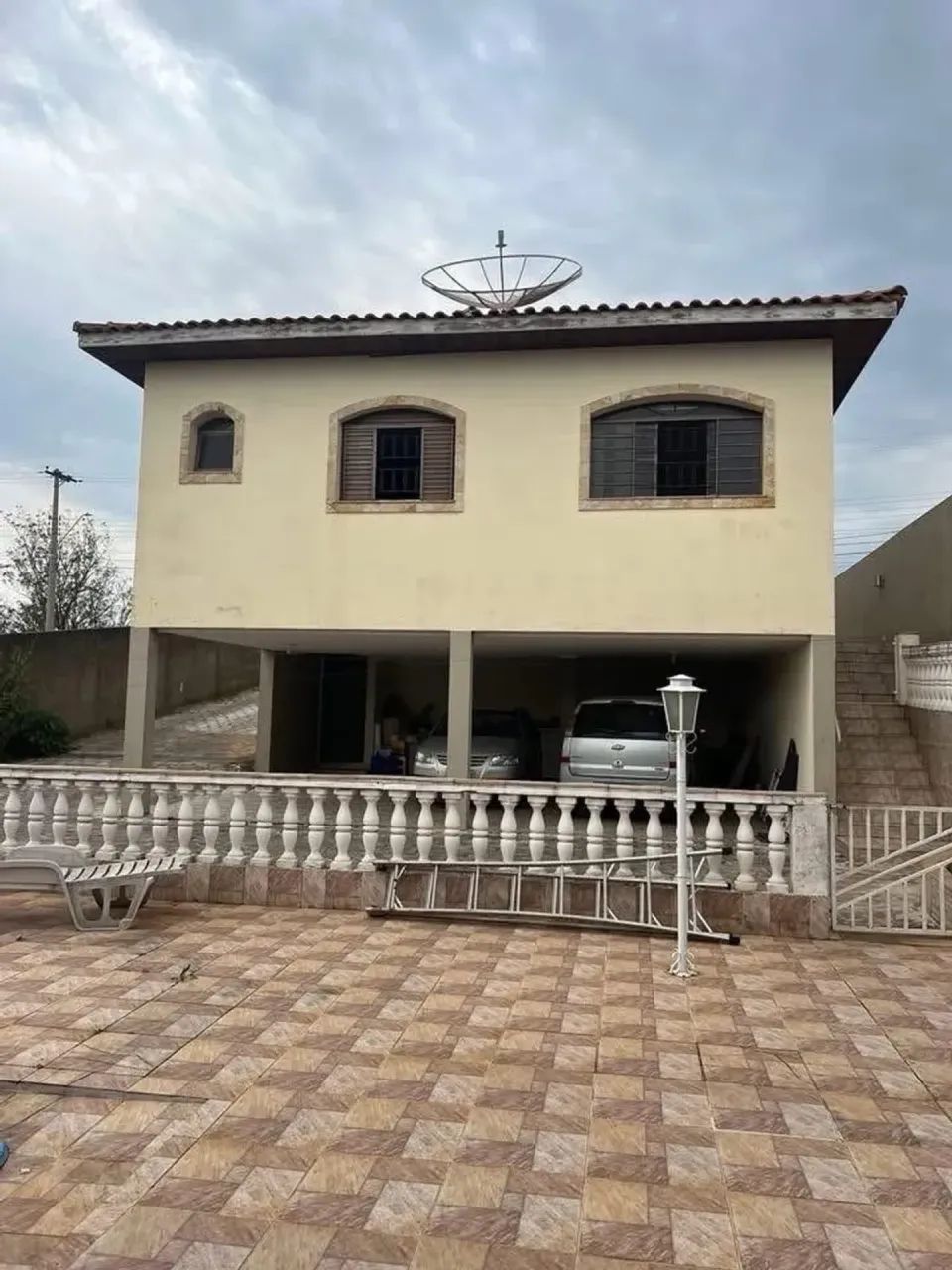 Casa de três dormitórios com piscina - Foto 4