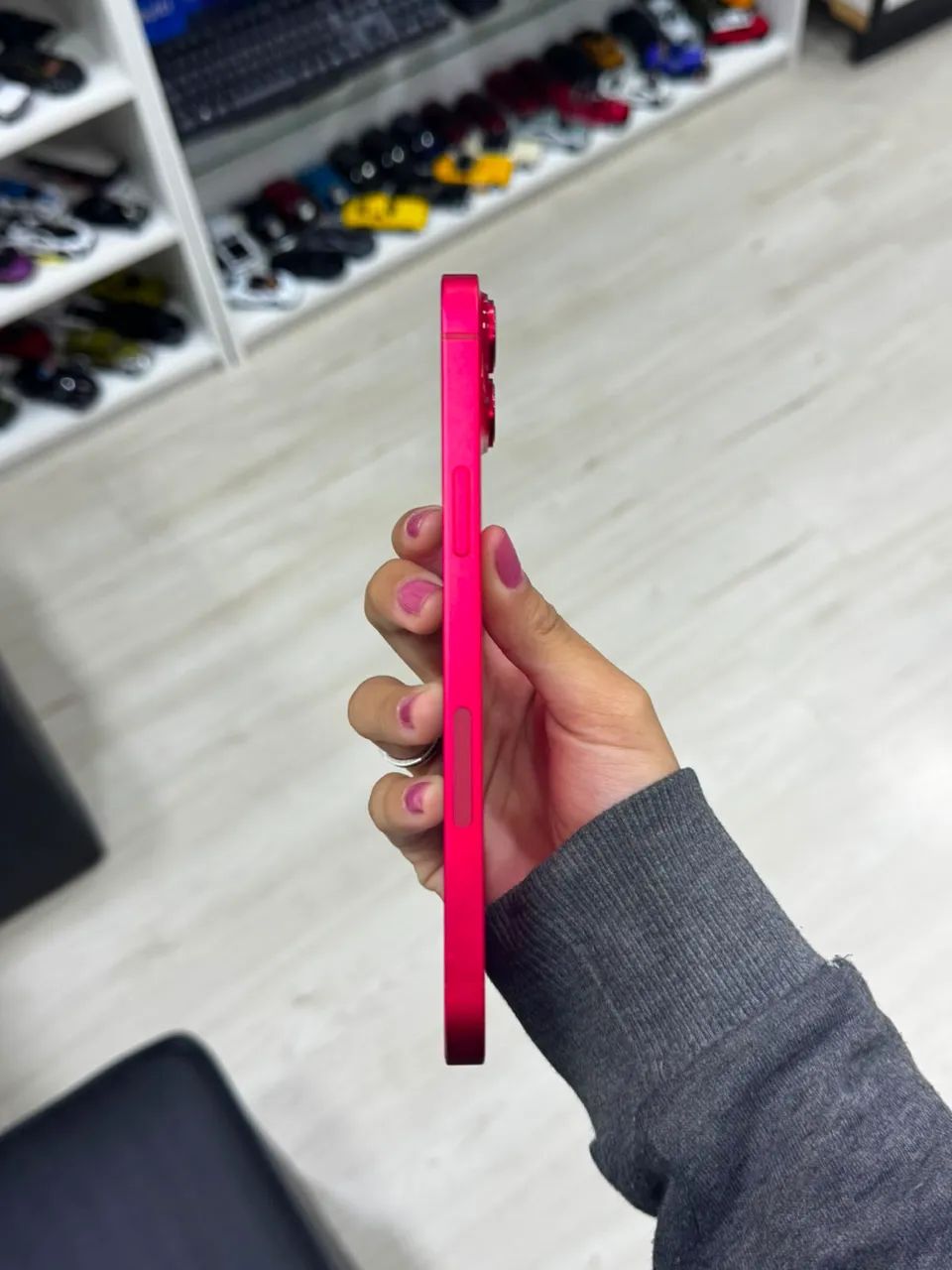 Troco iPhone 14 Plus Red em Poco x8 pró e pro max ou s25 fé 