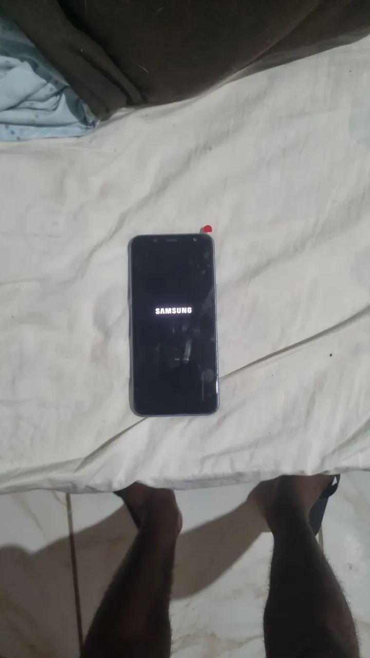 Samsung j6 - Foto 2