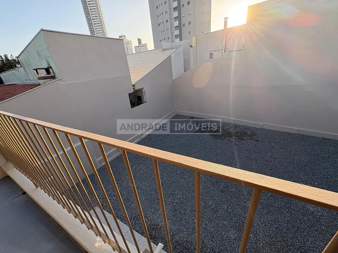 Casa com tres Dormitórios Centro - Foto 4