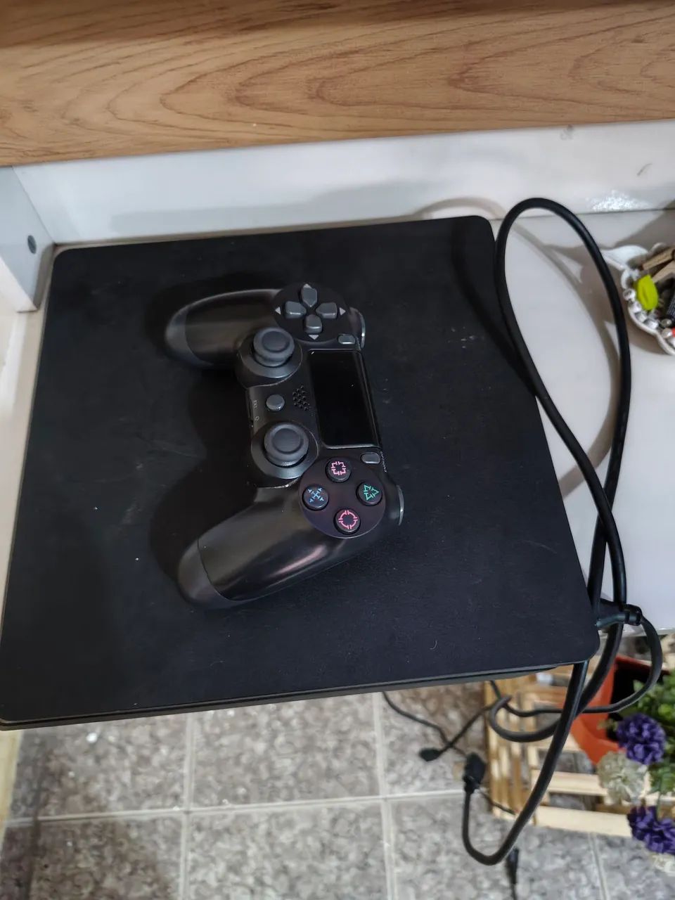 Ps4+6 jogos- em ótimo estado - Foto 3