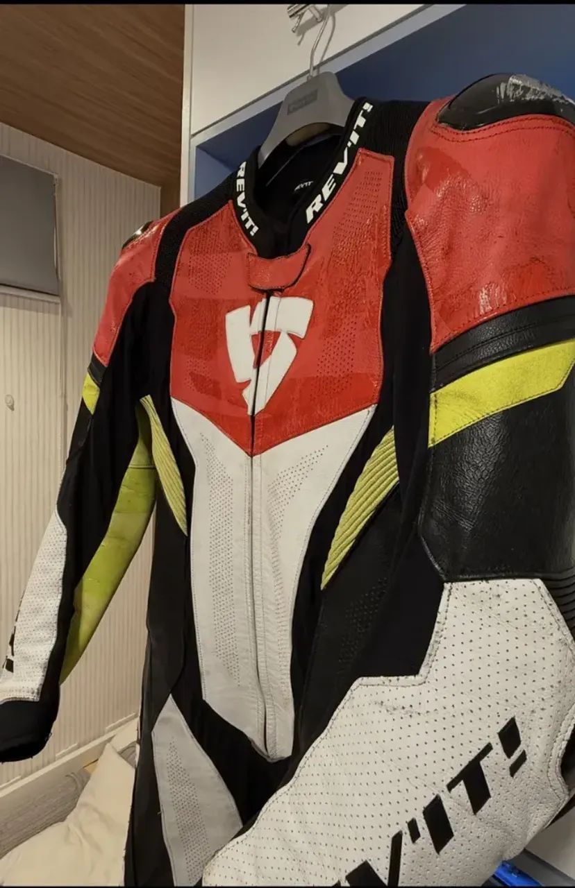 Macacão Revit One Piece Hyperspeed 54 Vermelho (Usado) - Esportes