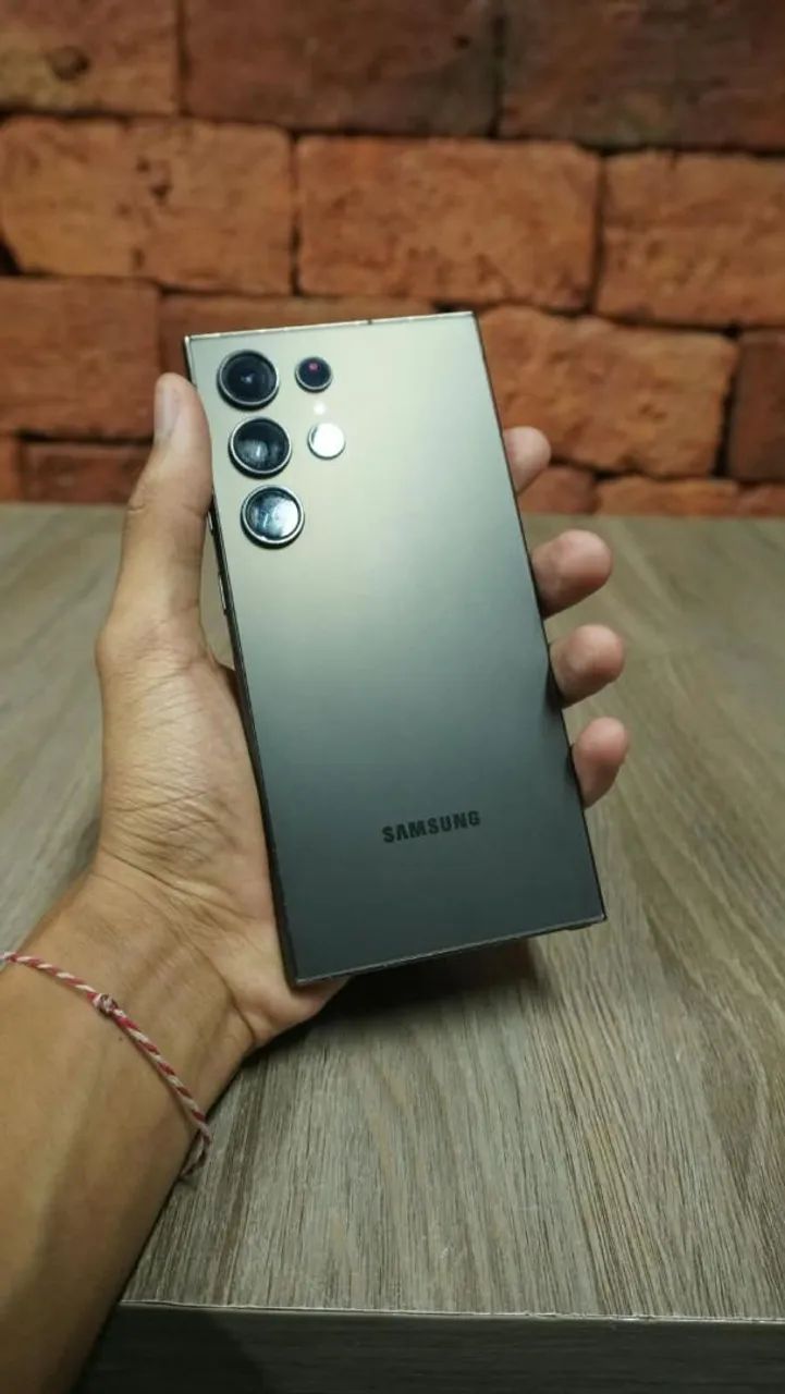 SAMSUNG S24 ULTRA<br>256 GB ? 12 GB RAM<br>Excelente estado - Foto 3